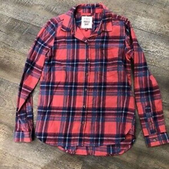 CHRISTMAS HOLIDAY 2024
 - Kohl’s SO Perfect Shirt Red, Blue, Plaid soft Flannel - Picture 1 of 3